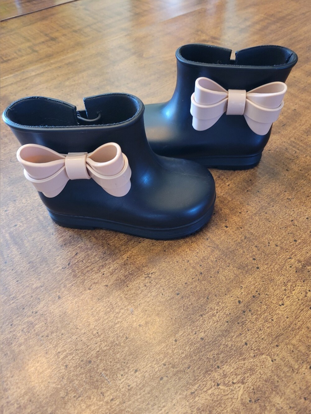 The Cutest Waterproof Black Rain Boots with Blush Pink Accent Bow Size 6/7